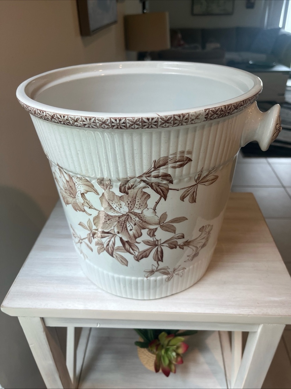 Vintage Johnson Brothers White Ceramic Slop Jar with Brown Floral Motif - Picture 8 of 14